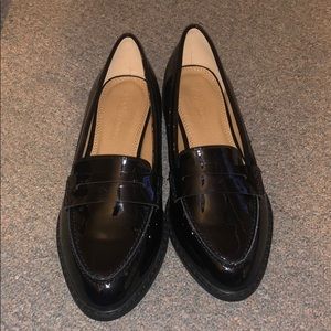 BLACK WIDE FIT LOAFERS ASOS (Size 5)